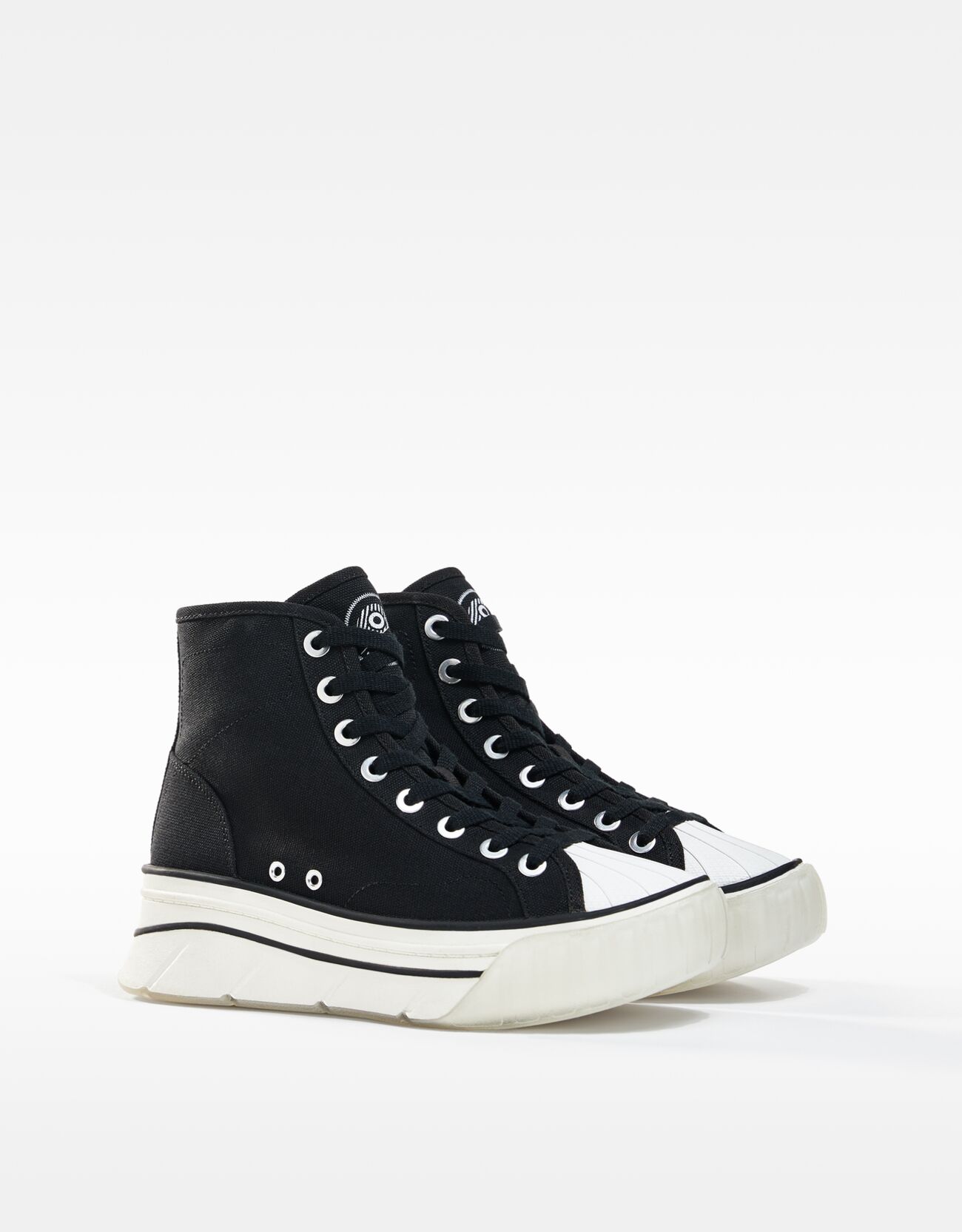 bershka converse platform