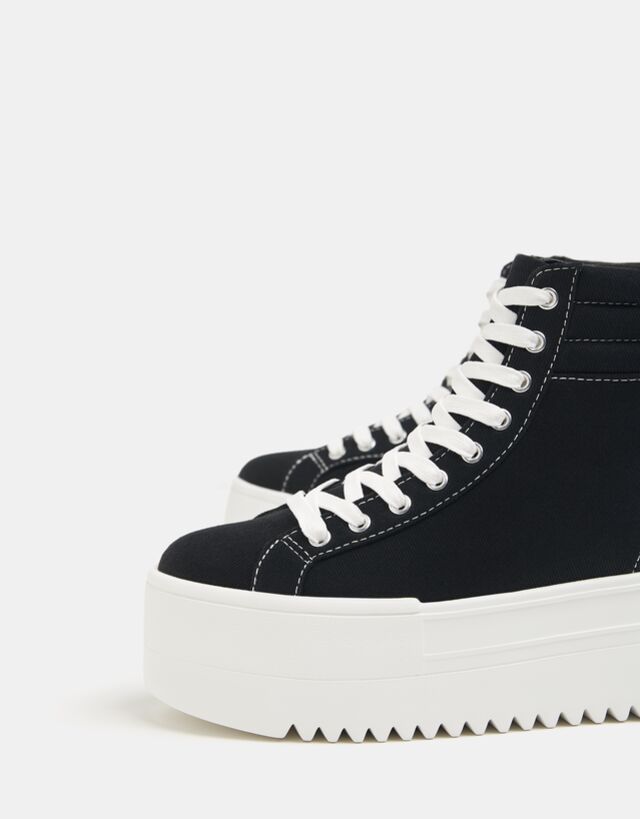 Zapatilla abotinada plataforma - Mujer | Bershka