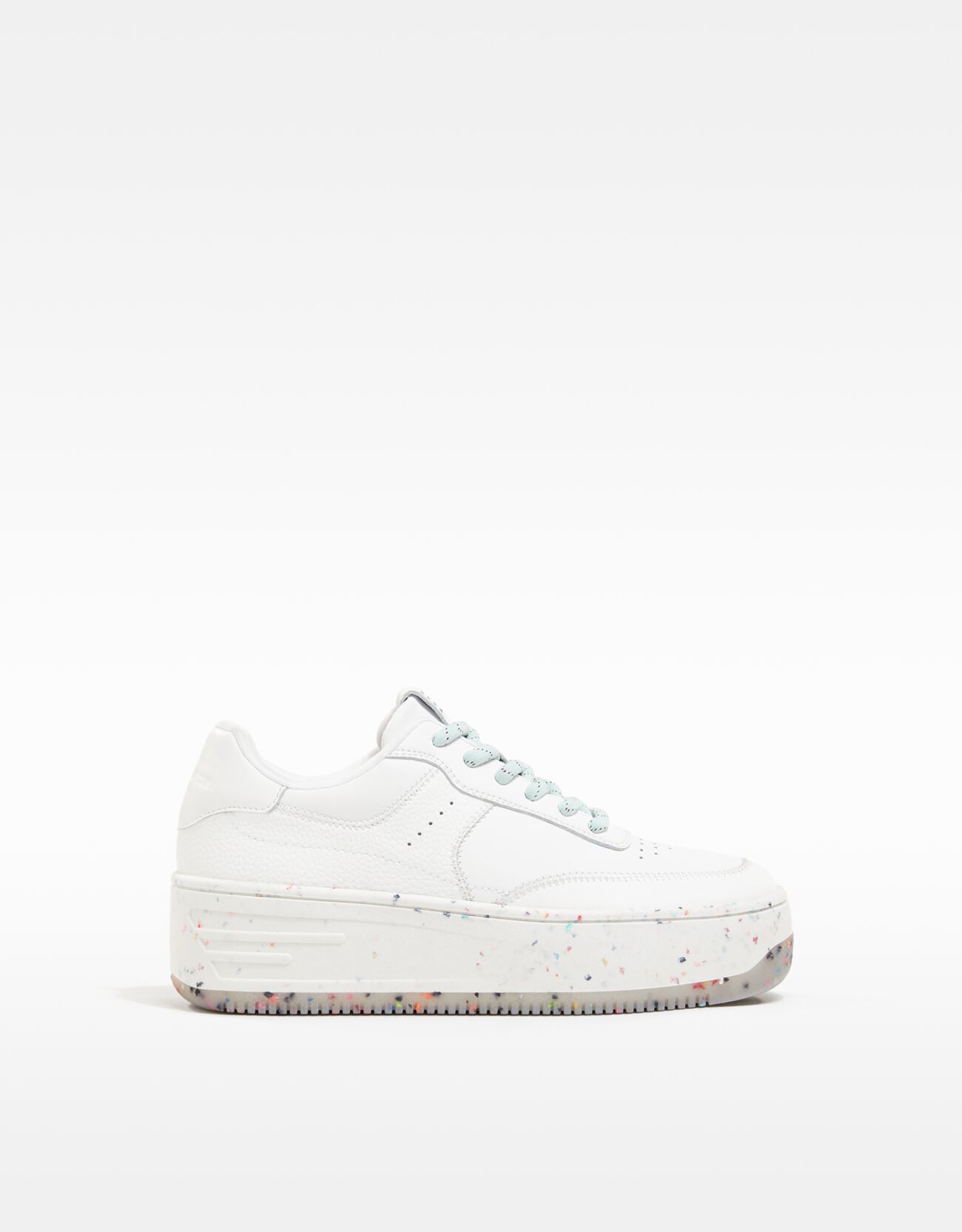 Alex Martinez - Nike Air Force 1, Hollister Pants, Bershka Floral  Sweatshirt, Bershka Denim Vest, Ray Ban Sunglasses - Jean and flowers |  LOOKBOOK