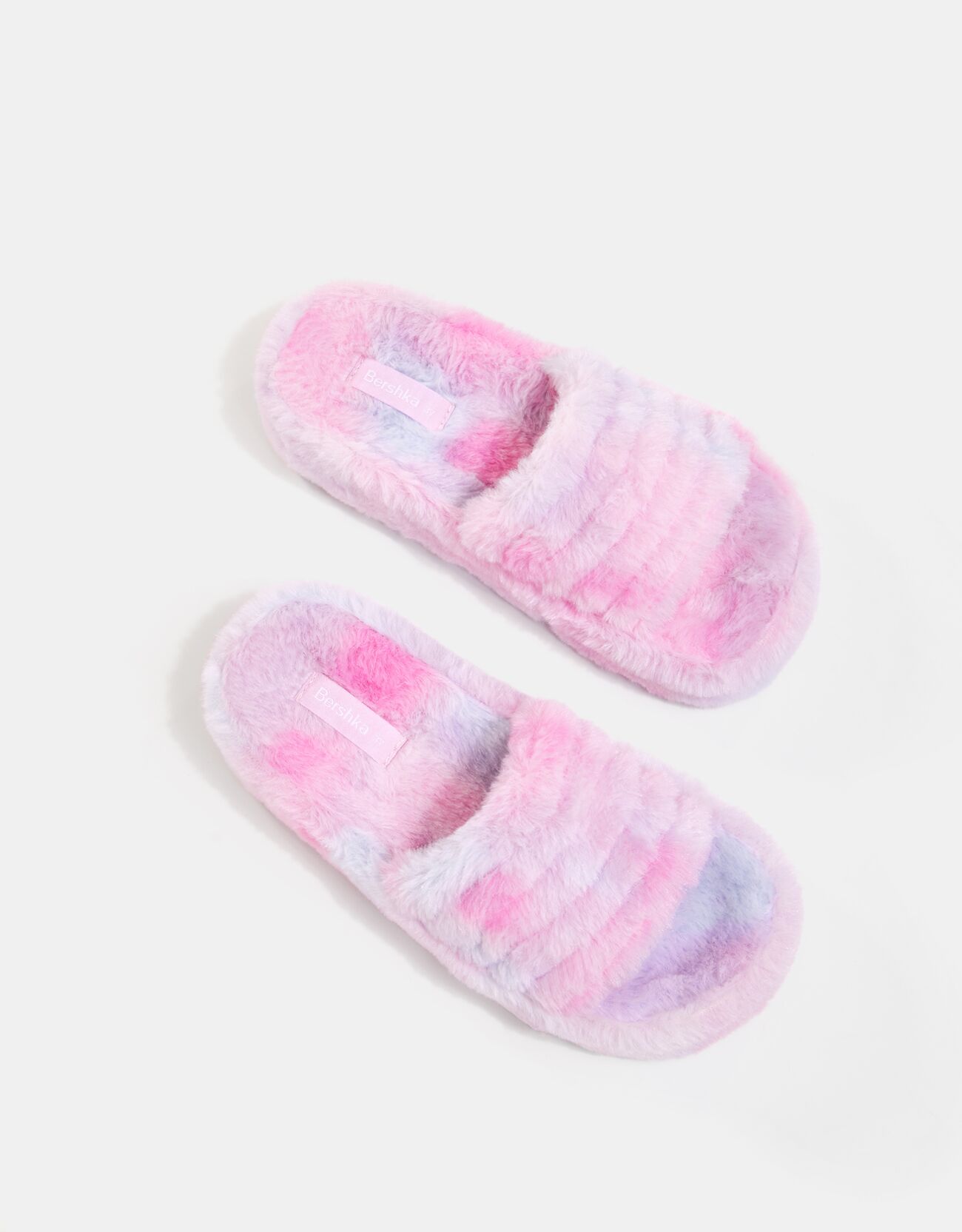 Bershka Dolgulu suni kürklü platform sandalet 8 Bershka Dolgulu suni kürklü platform sandalet 9