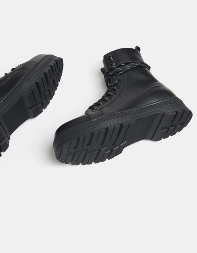 Lace-up boots with track soles - Shoes - Man | Bershka