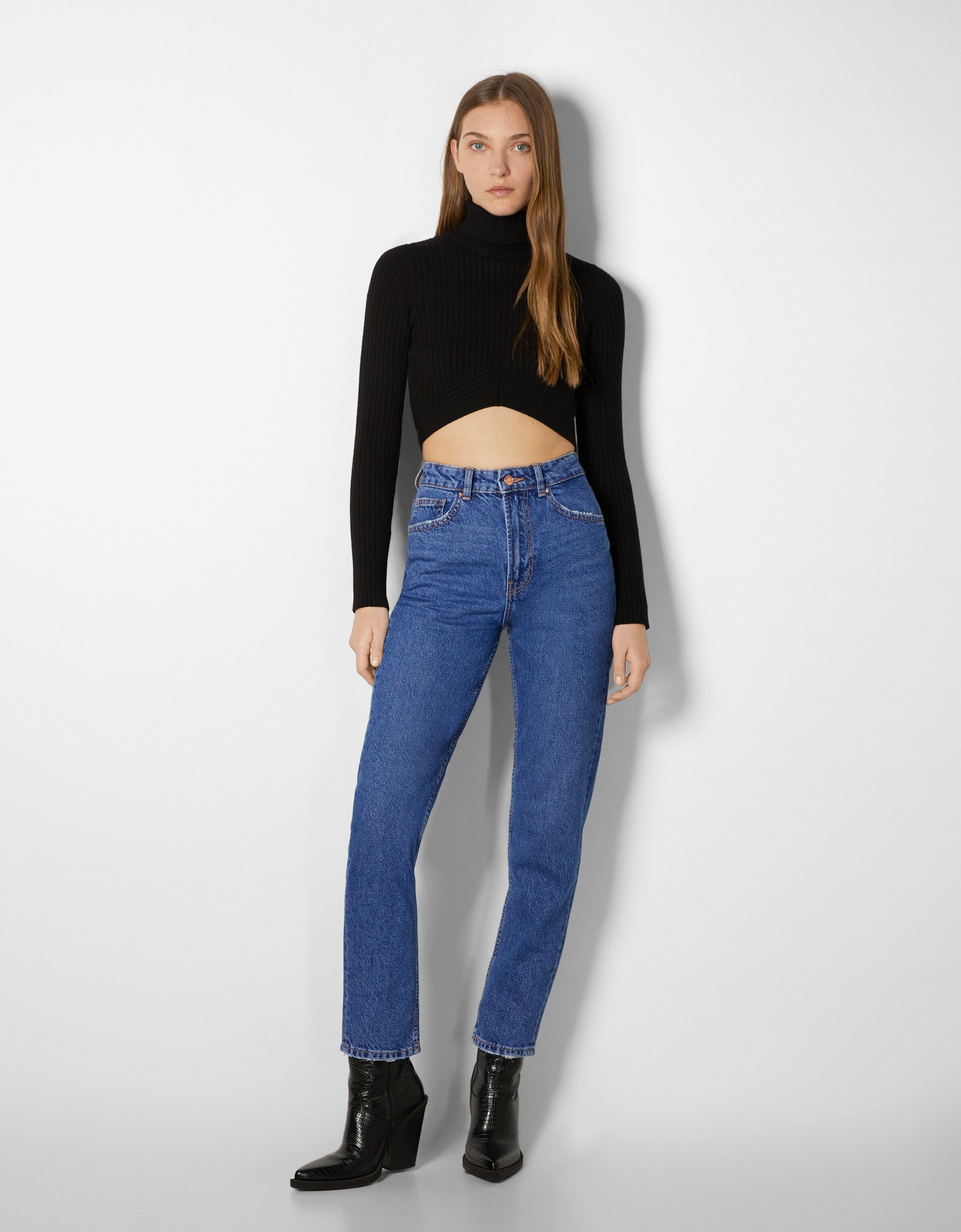 Blue M Bershka mom-fit jeans discount 70% WOMEN FASHION Jeans Worn-in 