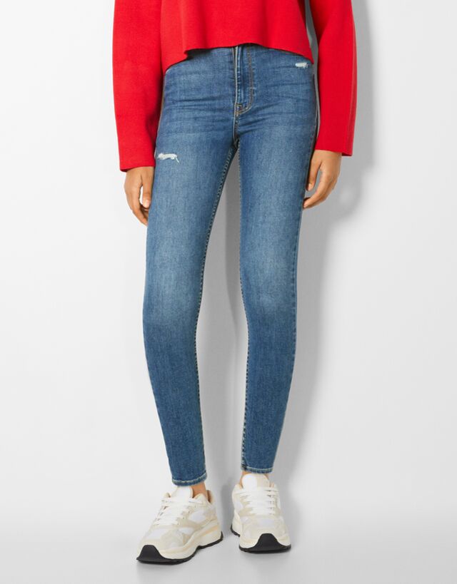 Jeans mit sehr hohem Bund - Denim - Damen | Bershka