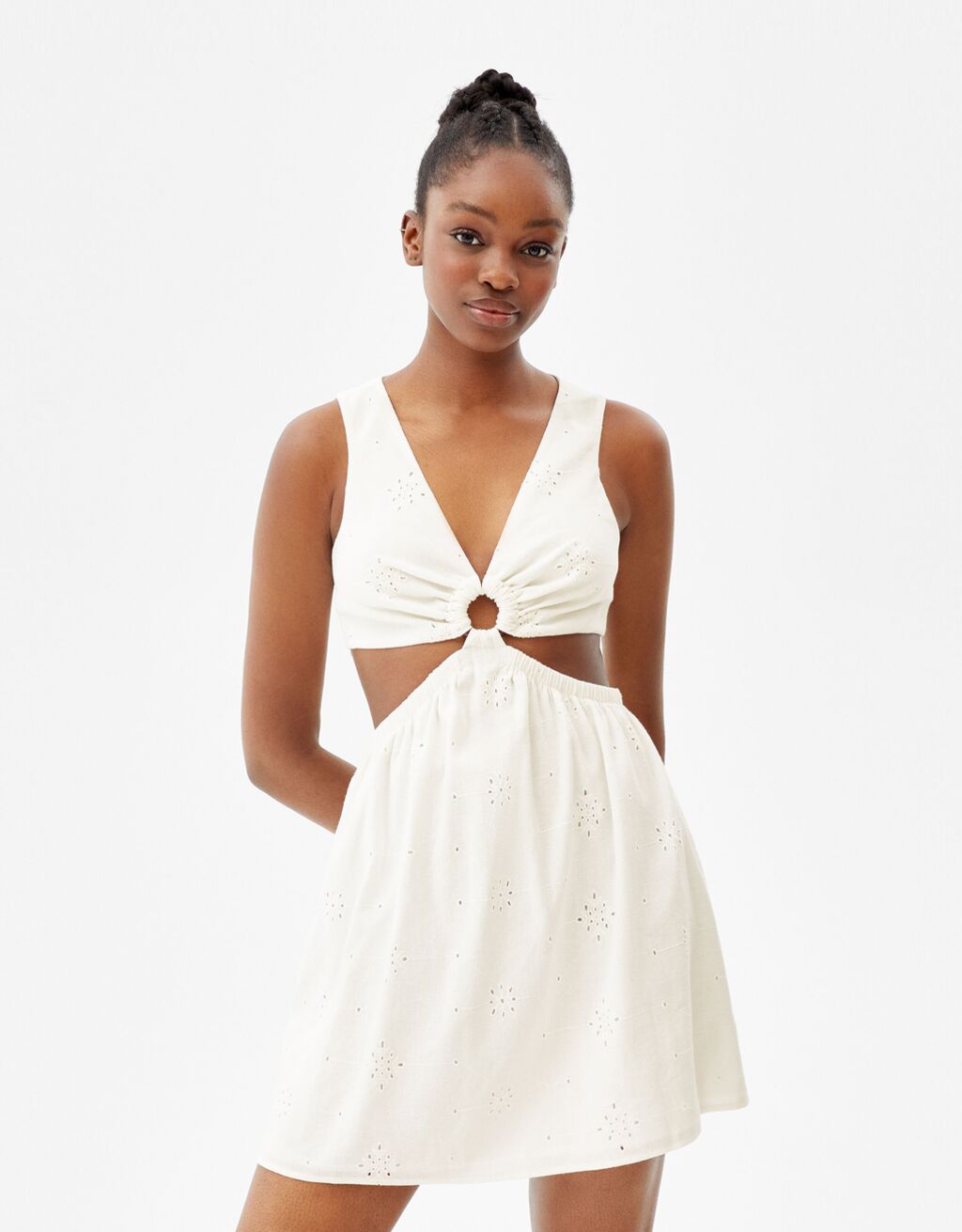 Mini-robe broderie anglaise cut out