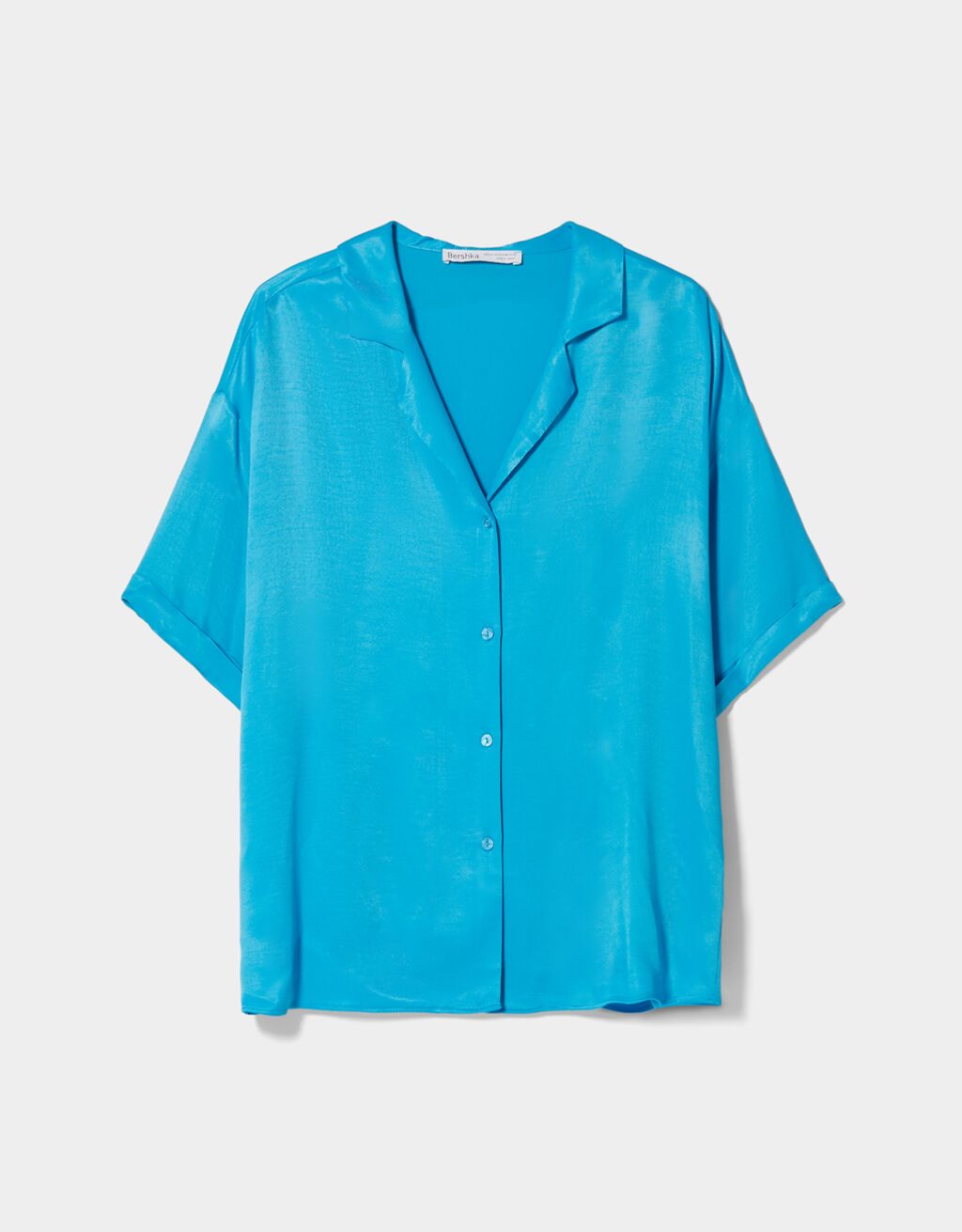 Oversize satiny short sleeve shirt with lapel collar