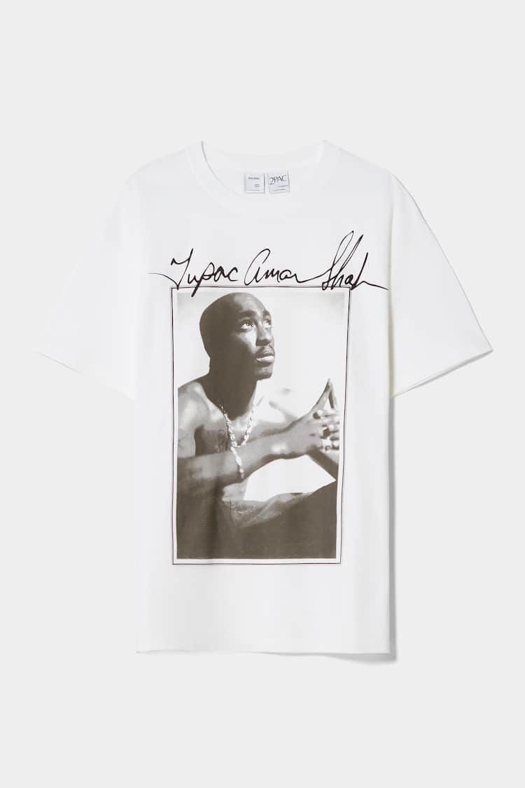Lyhythihainen t-paita, jossa Tupac-painatus