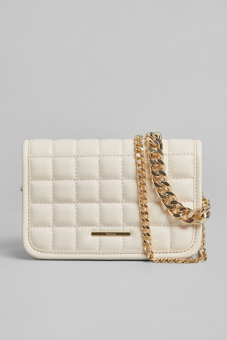 Quilted handbag with chain