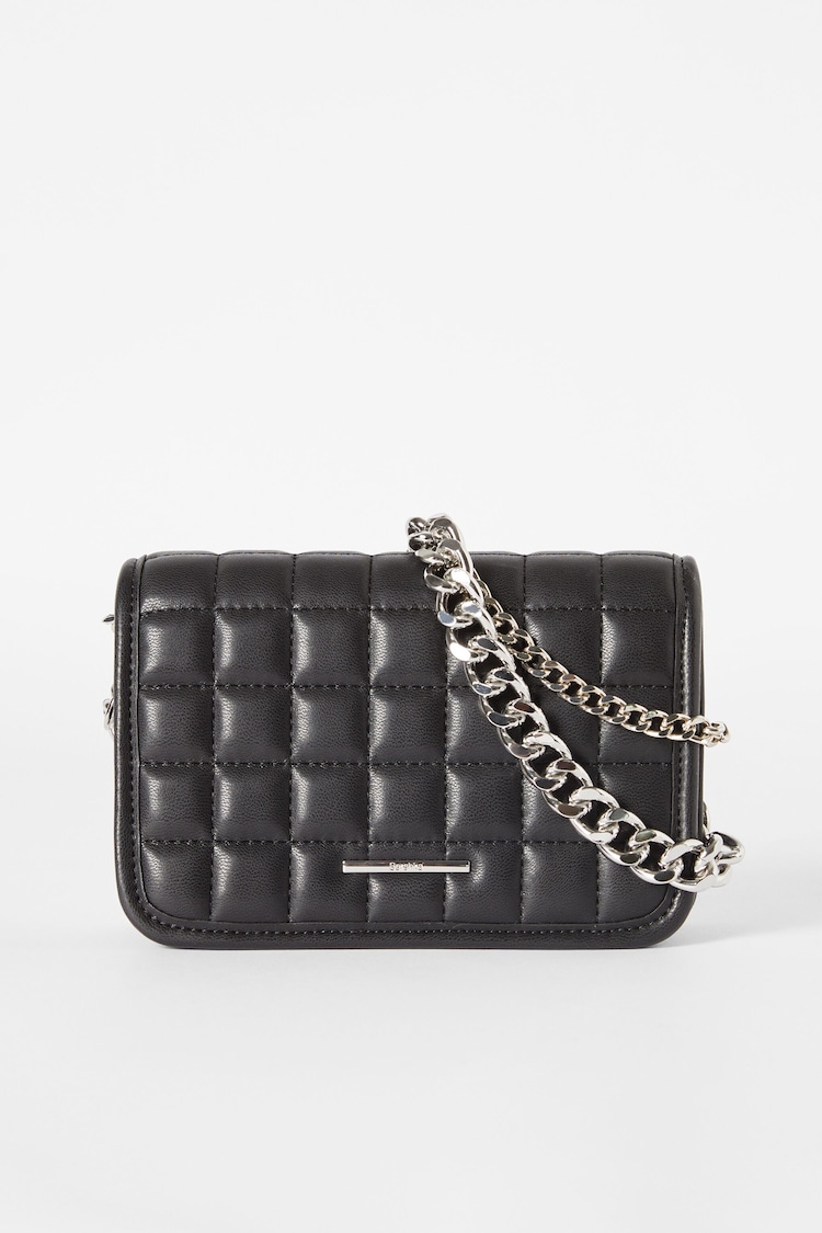 Quilted handbag with chain