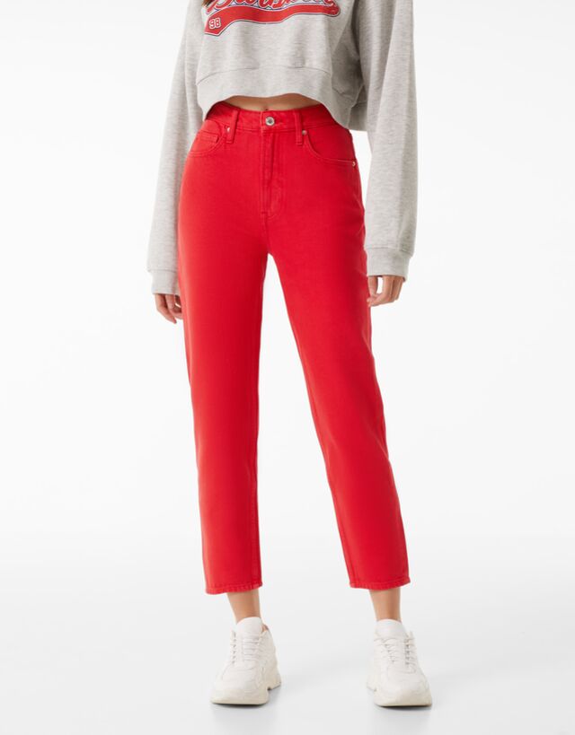 red jeans mom