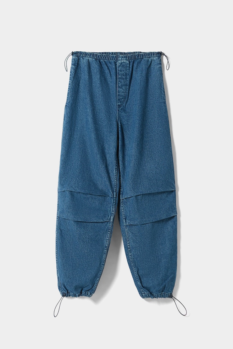 Джоггеры-парашюты из джинсовой ткани