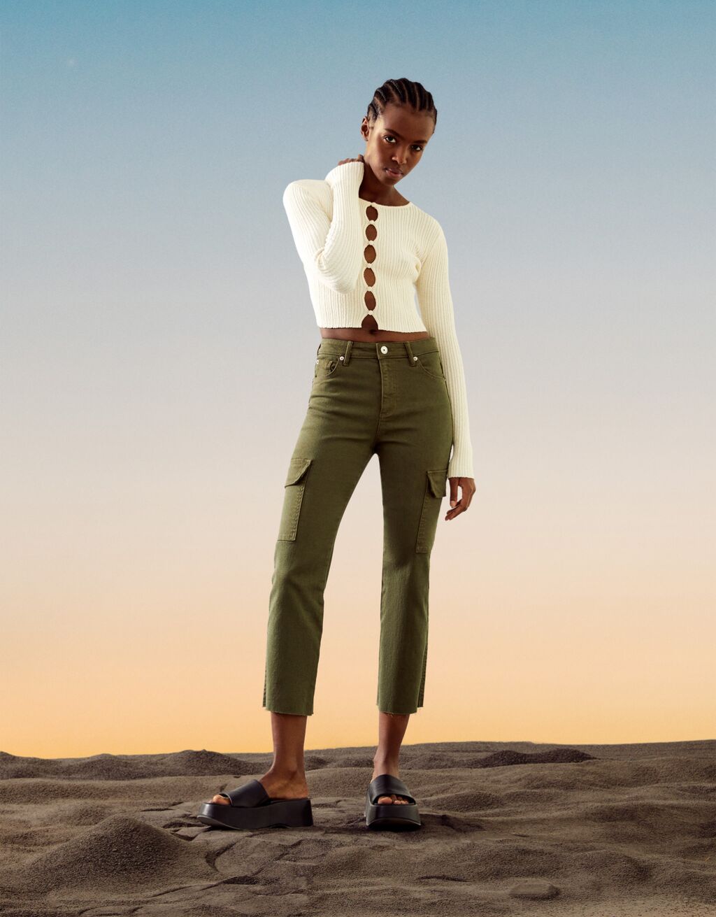 Cropped cargo trousers