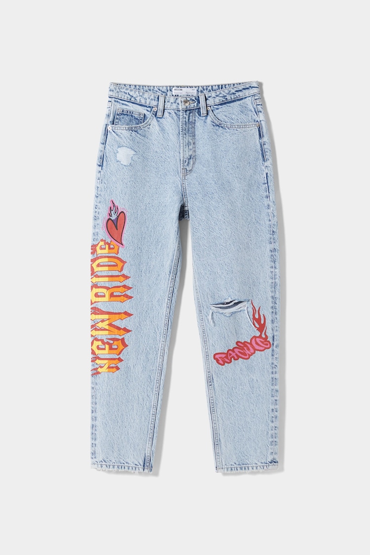 Mom jeans with racing print