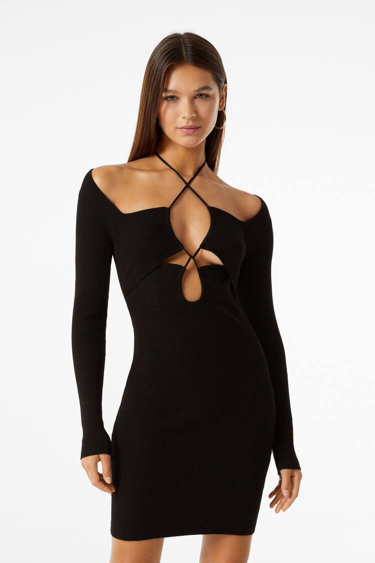 Mini dress with long sleeves and cut-out