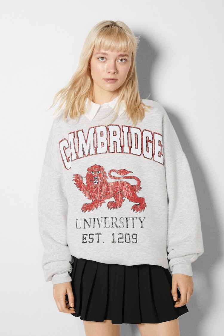 Sweatshirt med Cambridge University-tryck