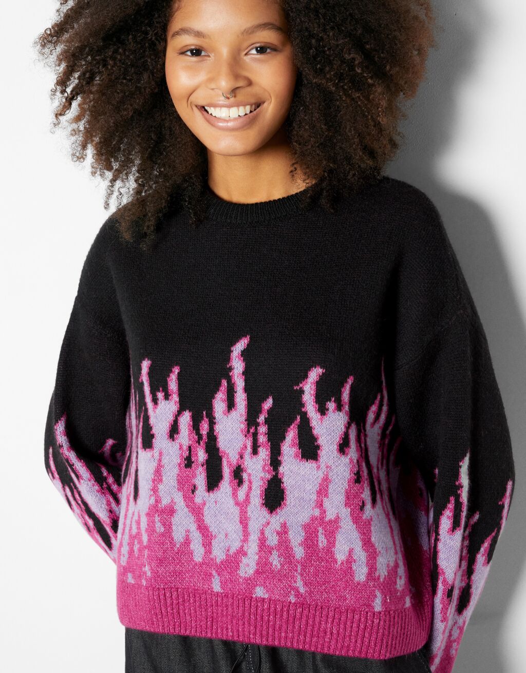 Round neck flame sweater