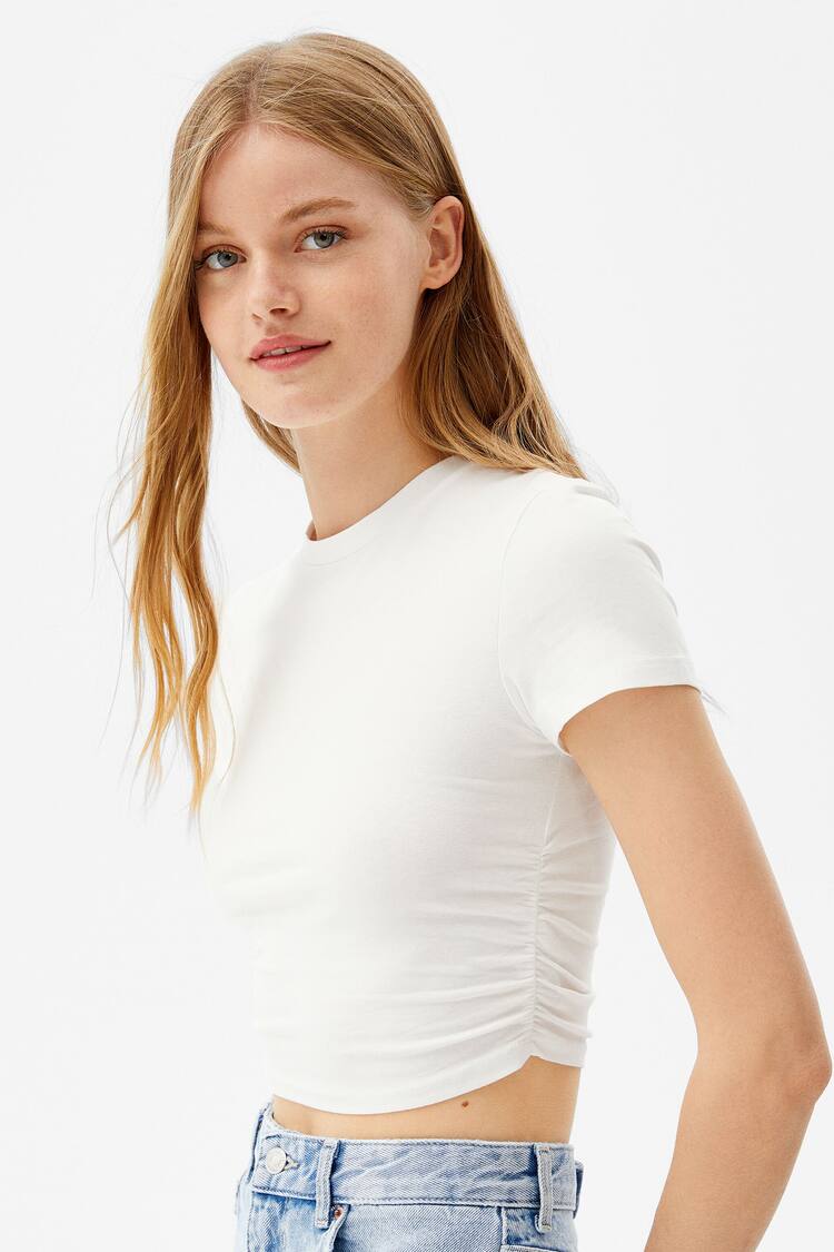 Short sleeve T-shirt with side pleats