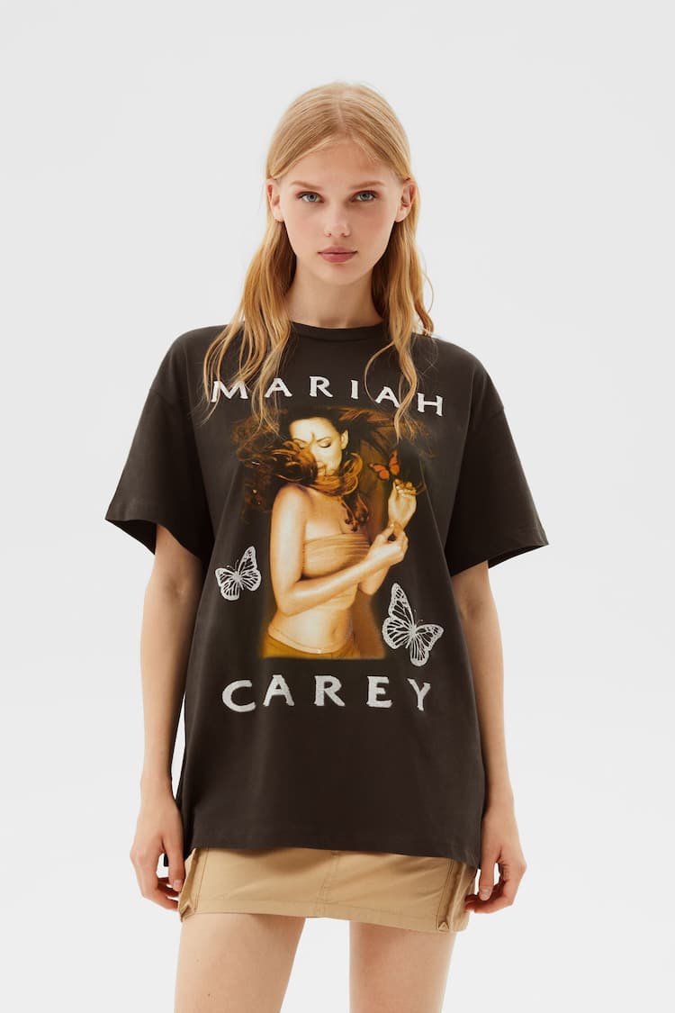 Bluzë me mëngë të shkurtra me imazh të "Mariah Carey"