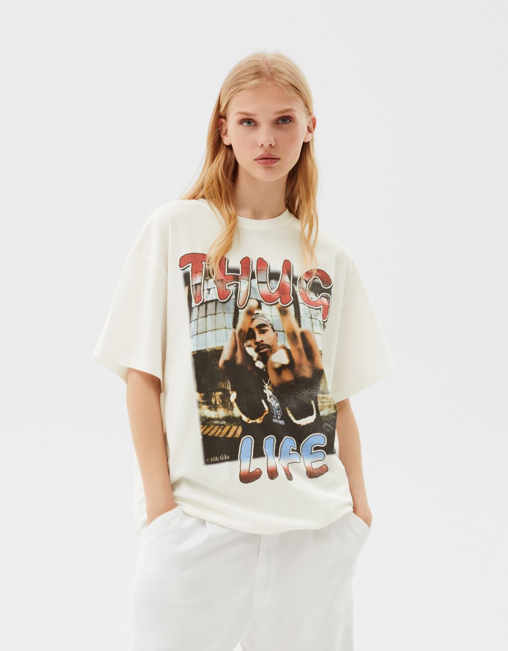 Camiseta manga curta estampado Tupac