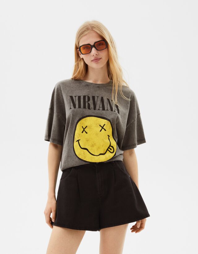 T shirt nirvana bershka clearance