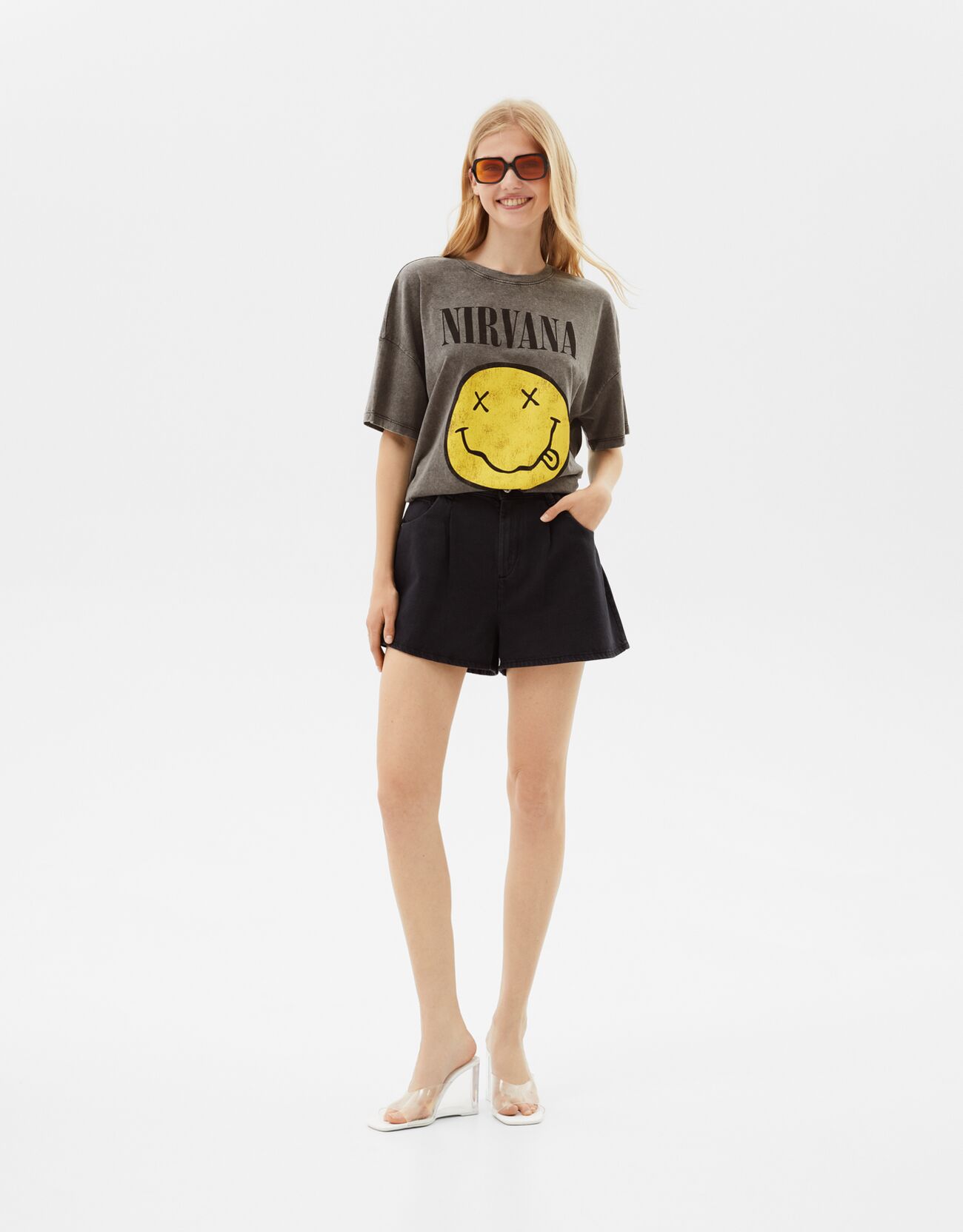 T shirt nirvana bershka clearance