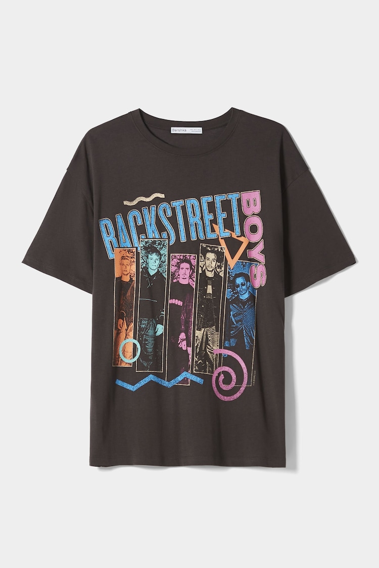 Kortärmad t-shirt med Backstreet Boys-tryck