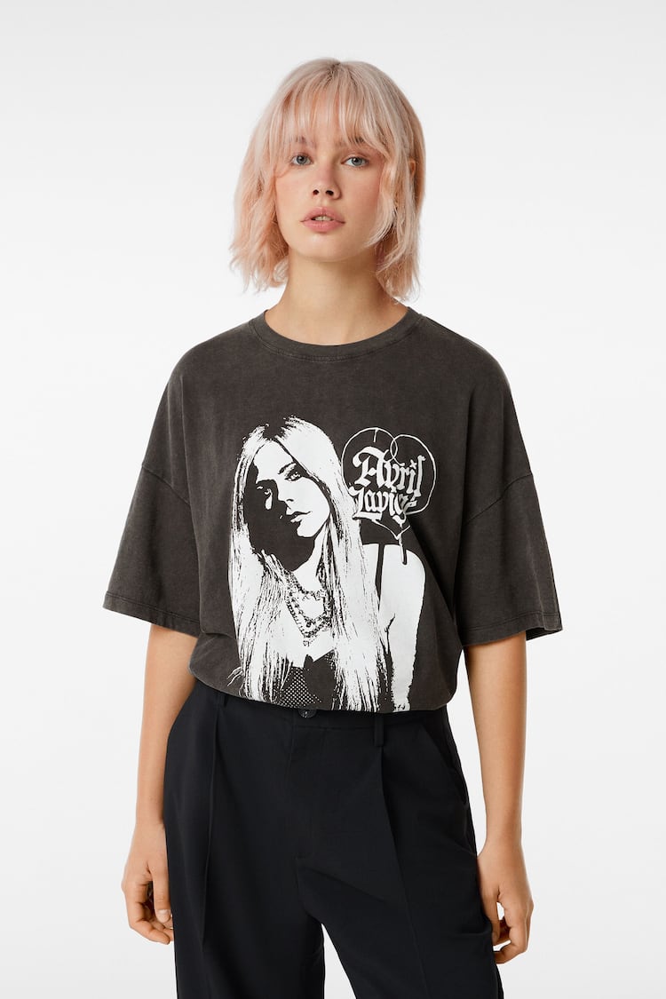 Lyhythihainen T-paita Avril Lavigne -printillä