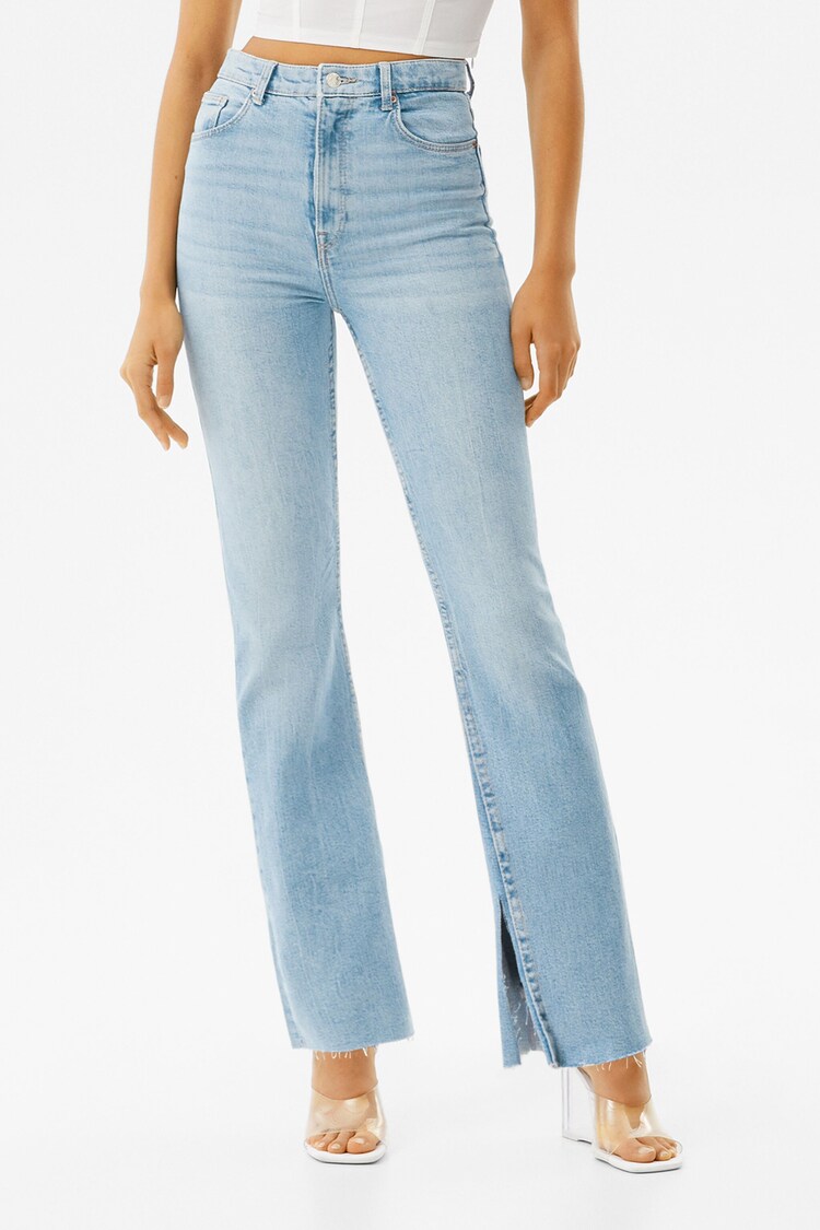 Comfort jeans med rak passform och ventiler i sidan