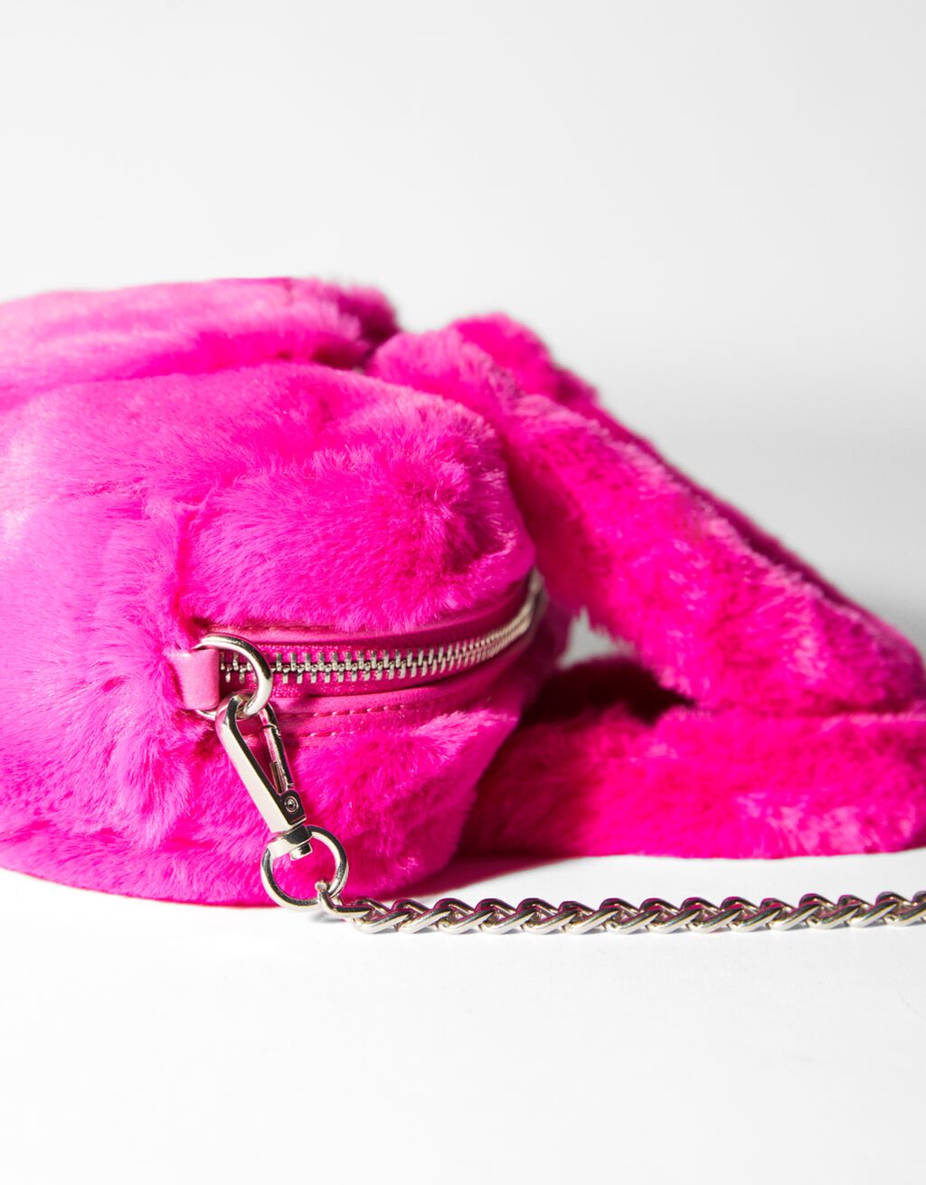 Faux fur heart crossbody bag with chain strap Woman Bershka