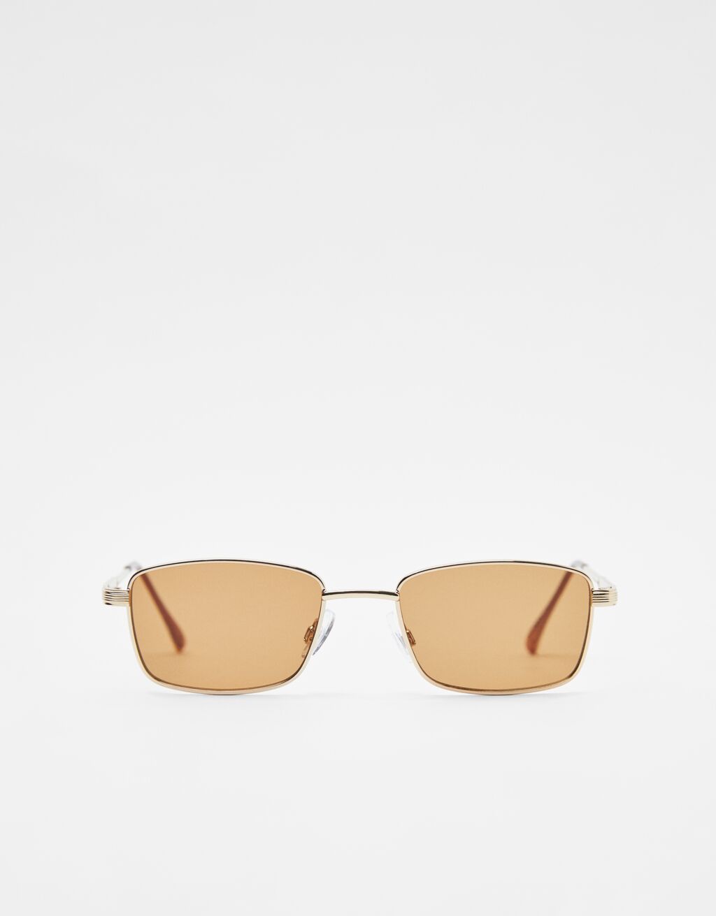 Metálfényű napszemüveg