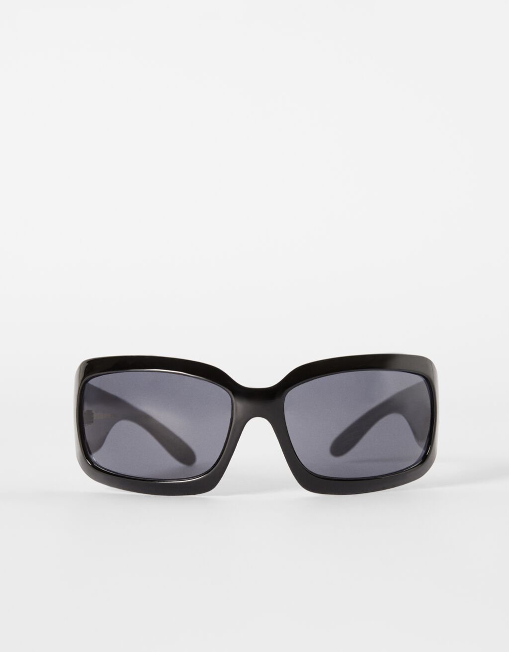 Czarne okulary przeciwsłoneczne maxi