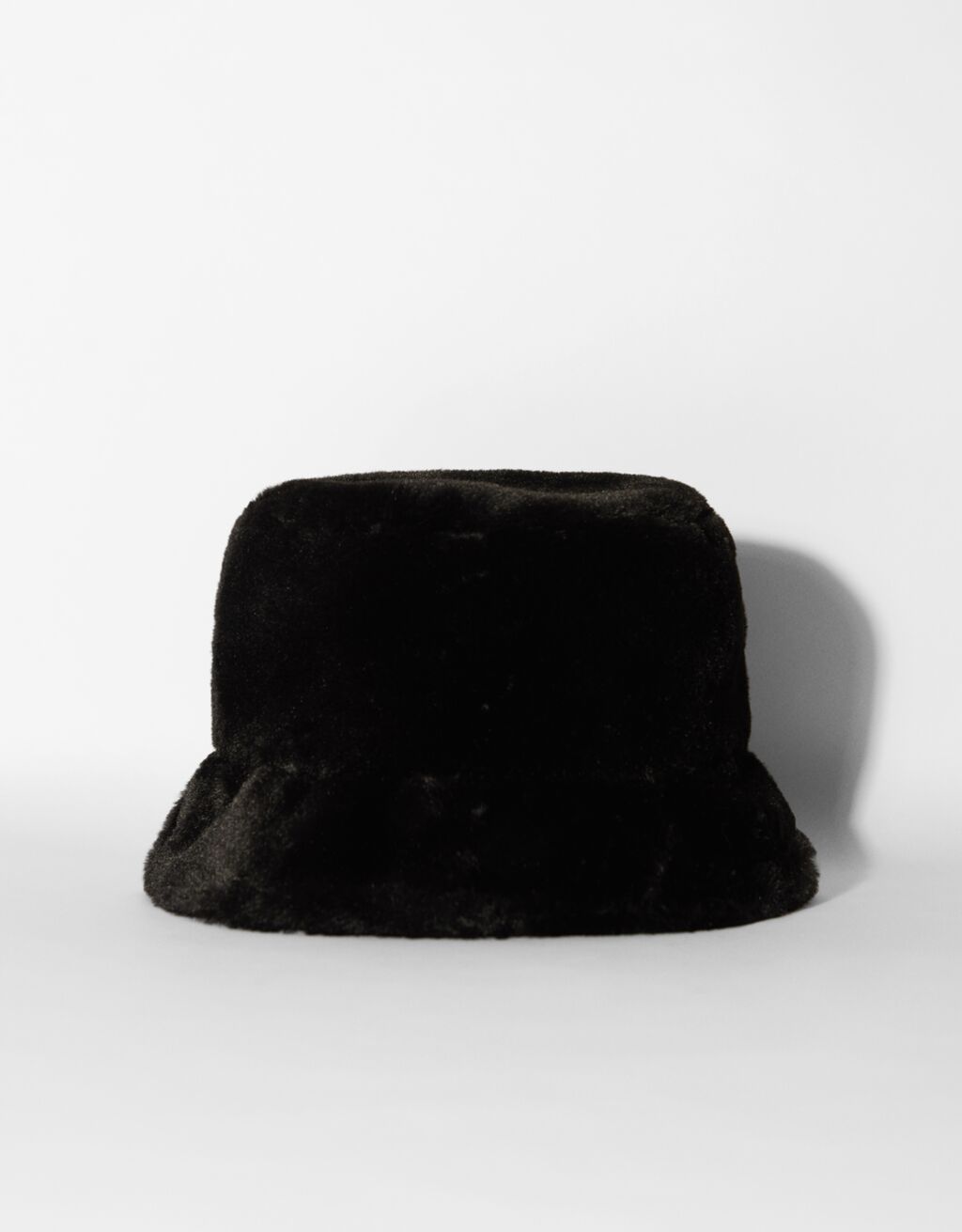 Pălărie cupă blană artificială