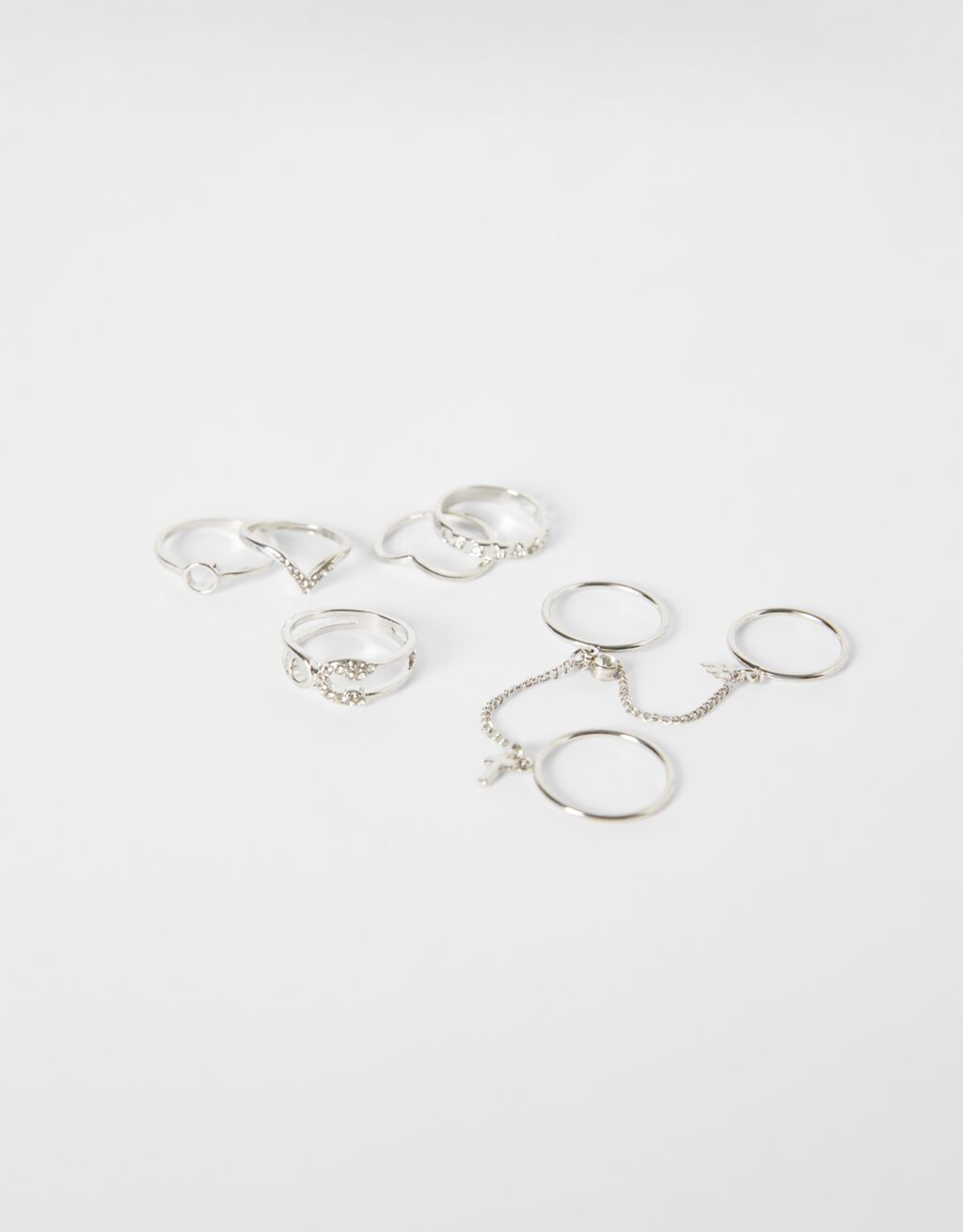 Set of 8 chain rings with cross