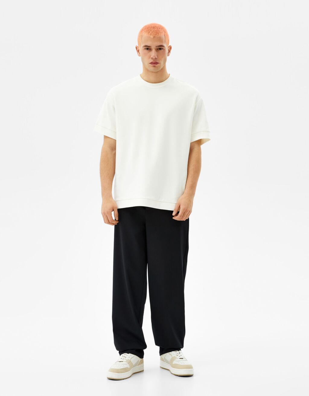 Wide-leg tailored fit trousers