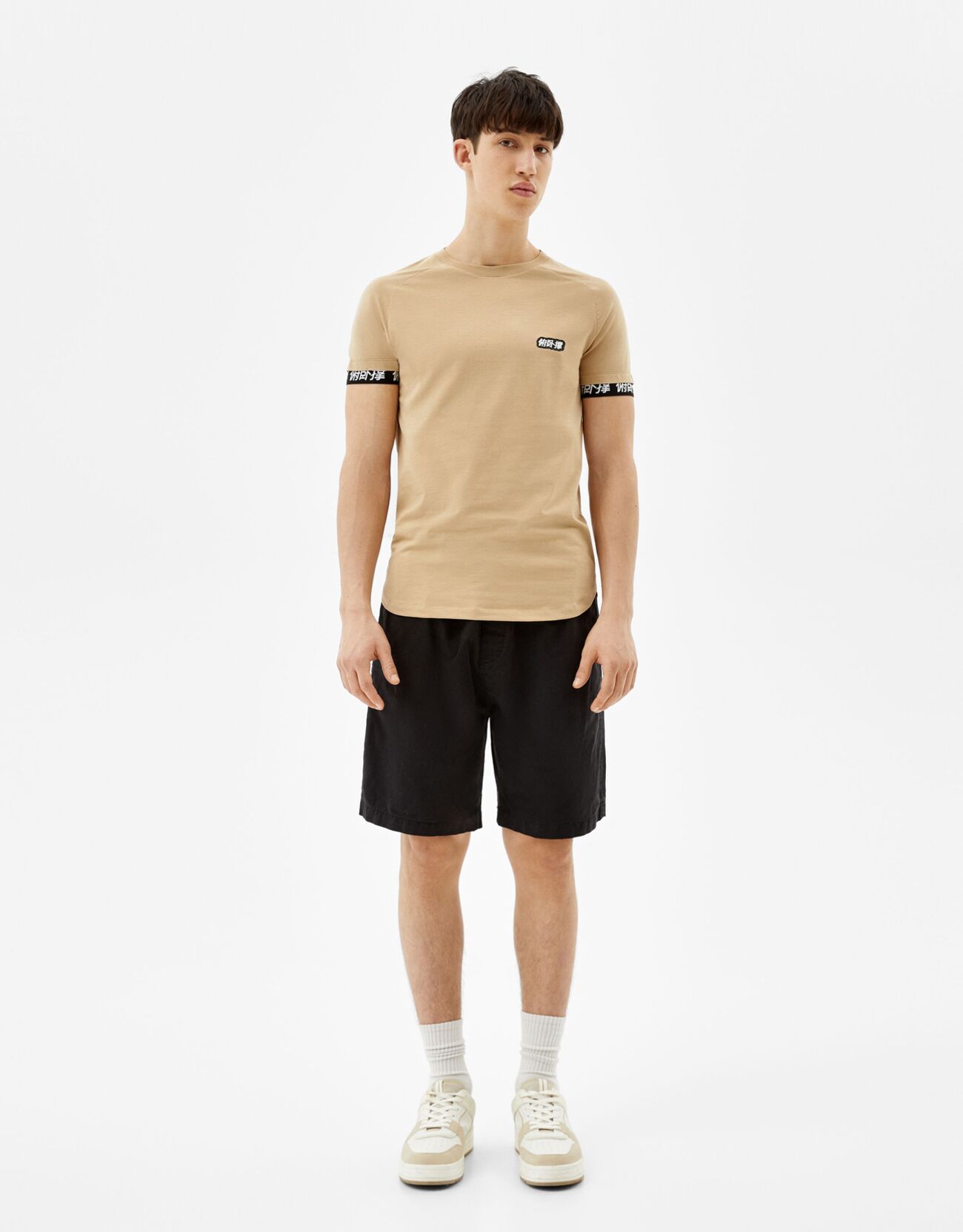 Slim-fit short sleeve T-shirt with 