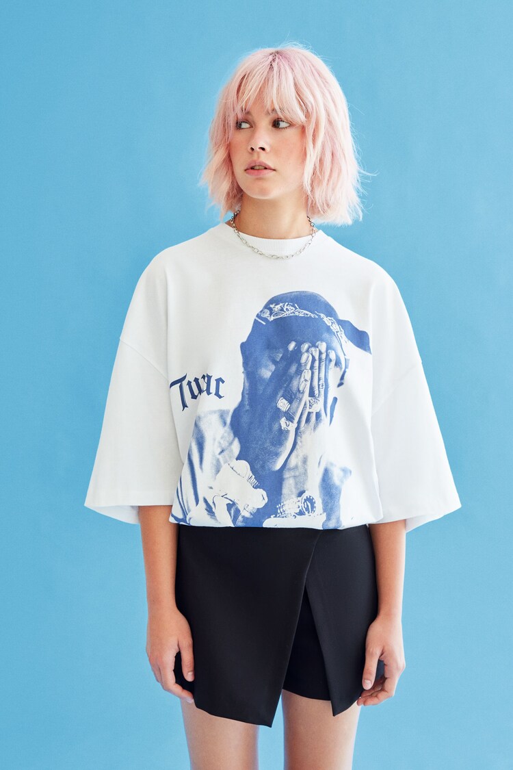 Ekstra løs, kortærmet T-shirt med Tupac
