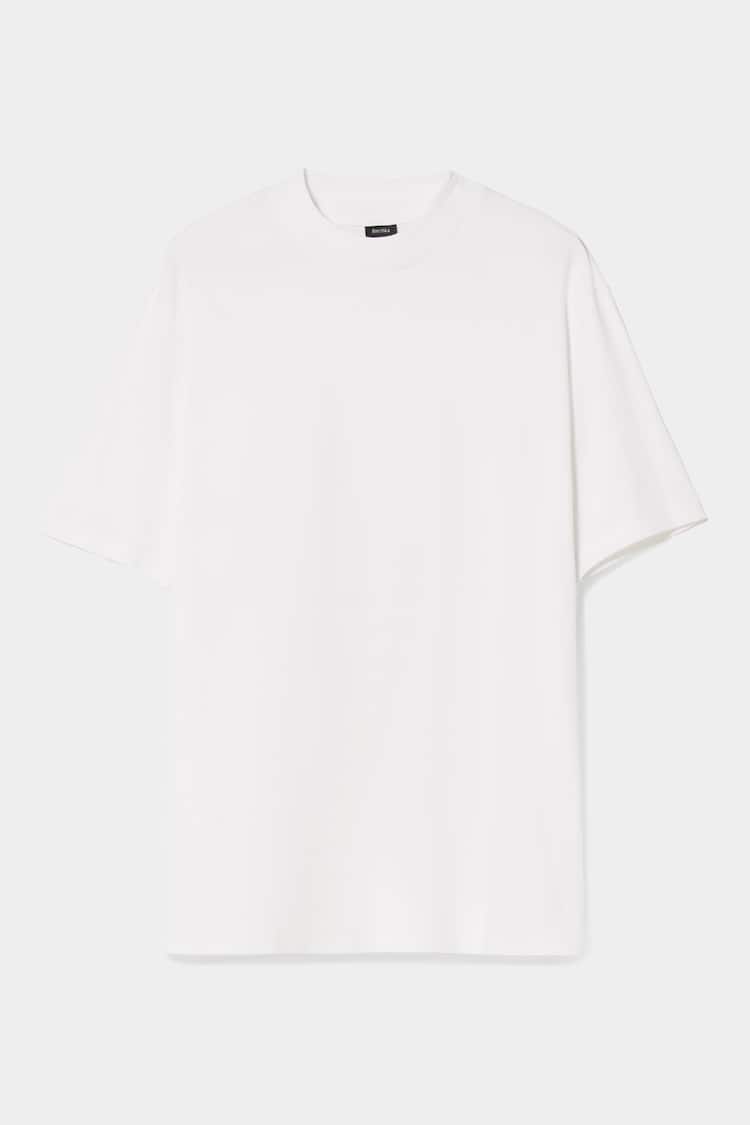 T-shirt manga curta slim fit decote perkins