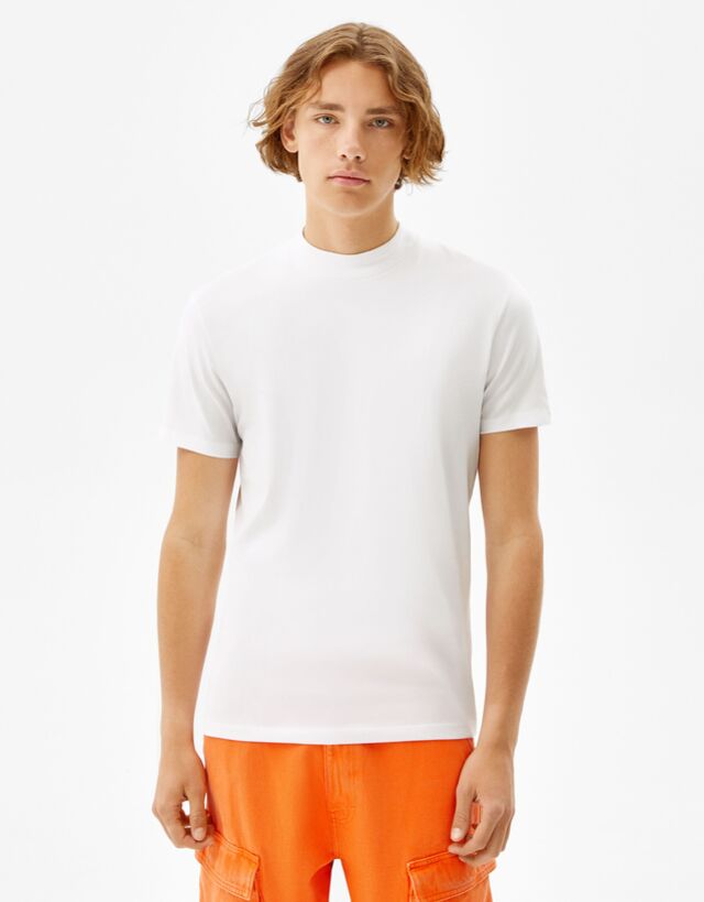 Slim fit short sleeve mock neck T-shirt 