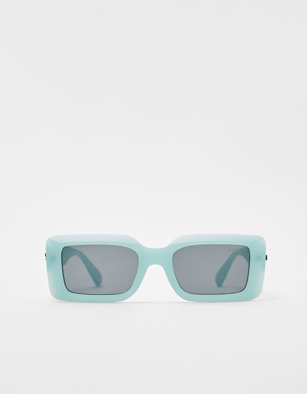 Okulary przeciwsłoneczne z matowymi oprawkami