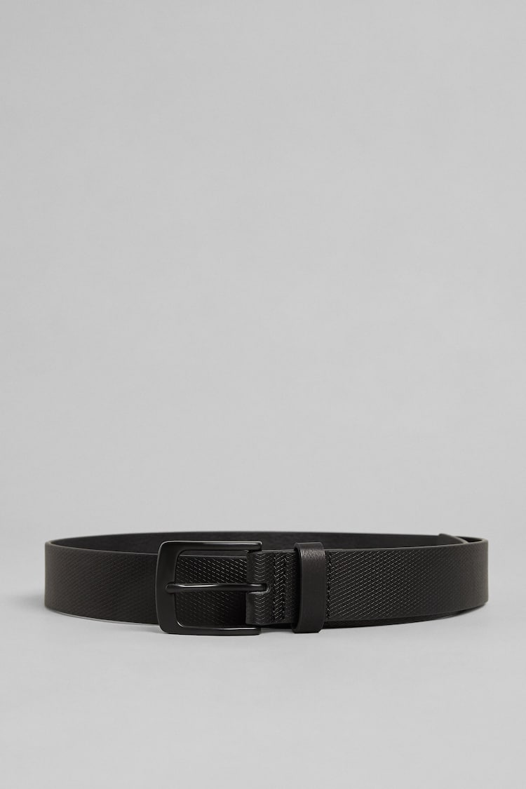 Faux leather belt with embossed diamond print