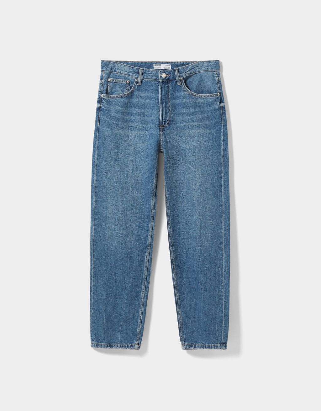 Široké džínsy v štýle 90. rokov