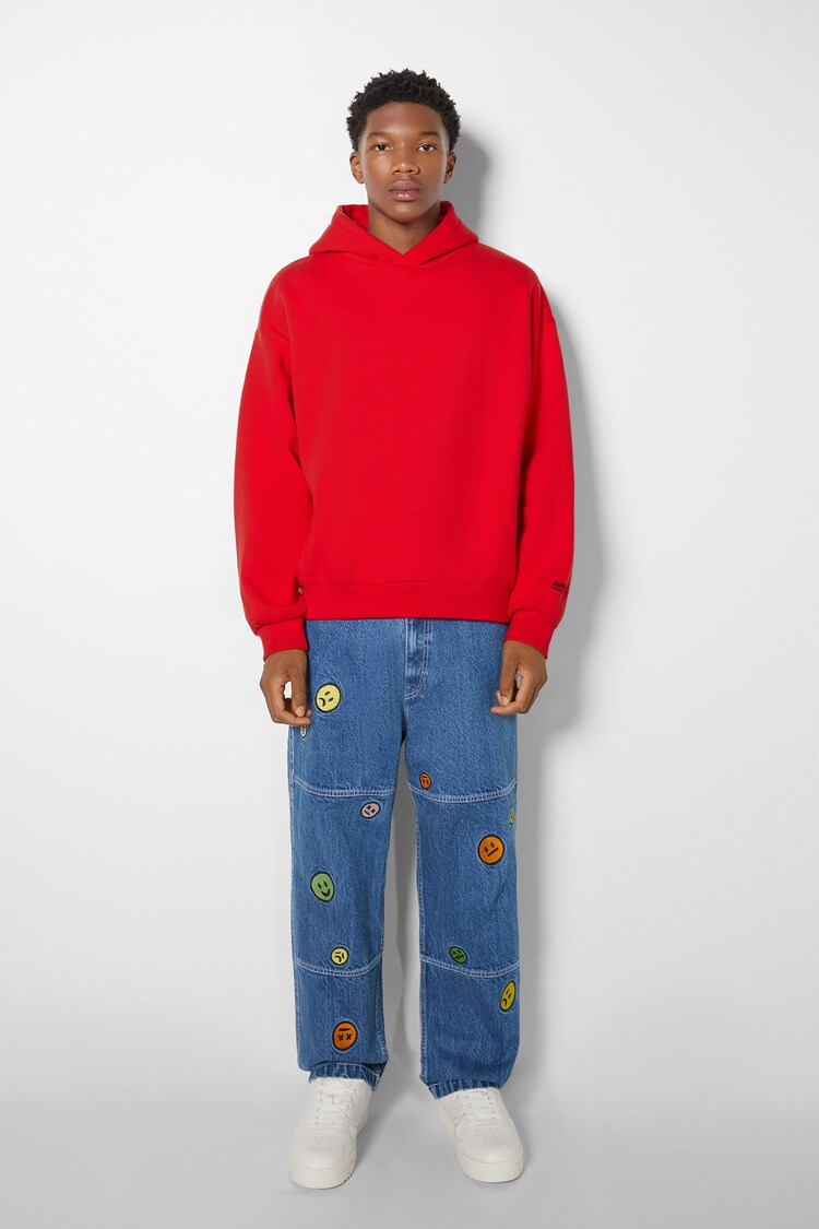 Embroidered baggy jeans