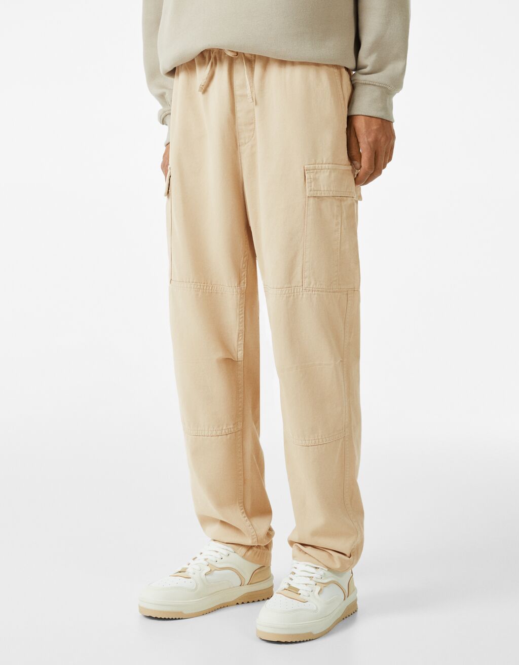 Regular-fit jogger-style cargo trousers
