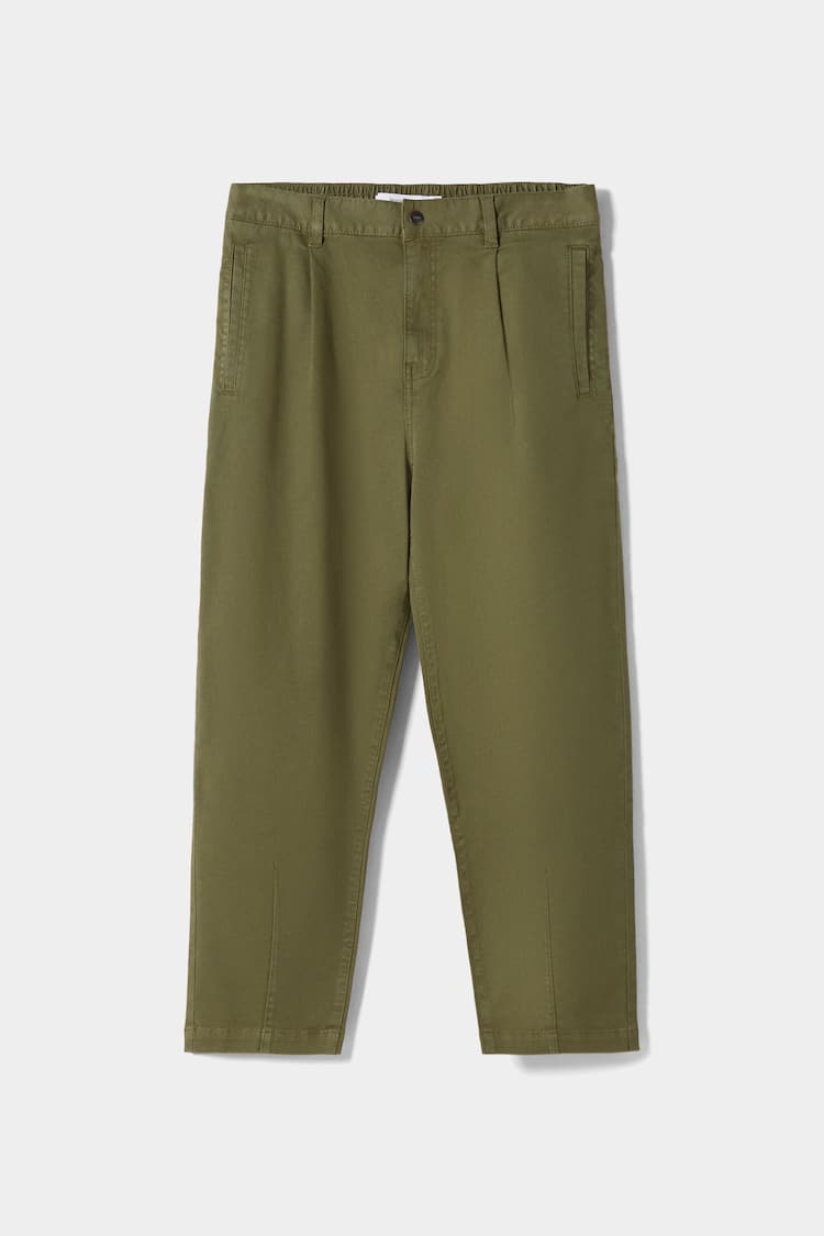 Loose fit cotton trousers with darts