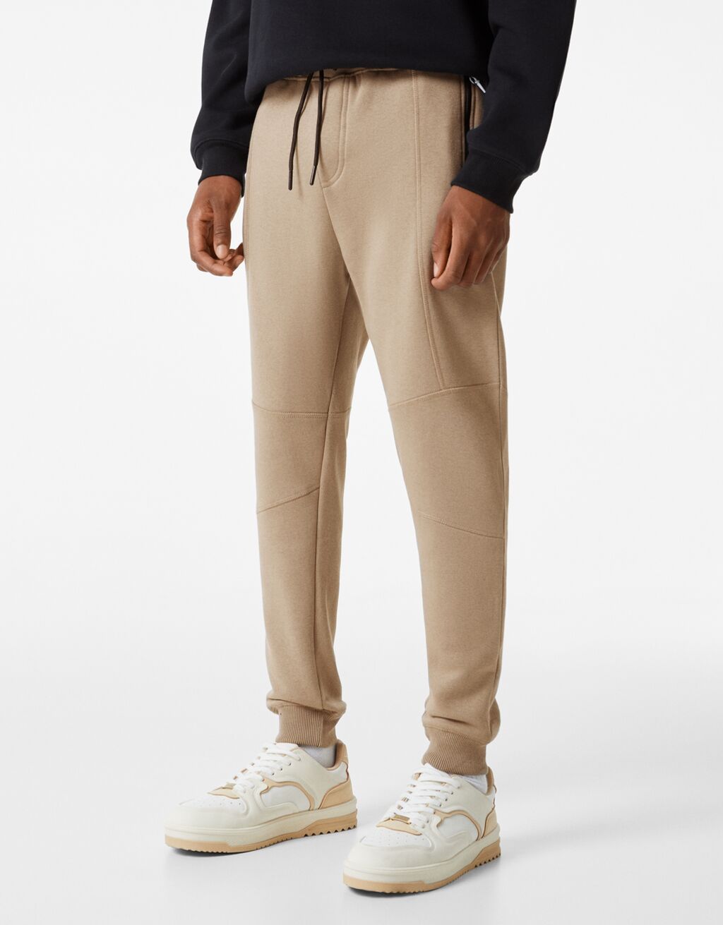 beige joggers men