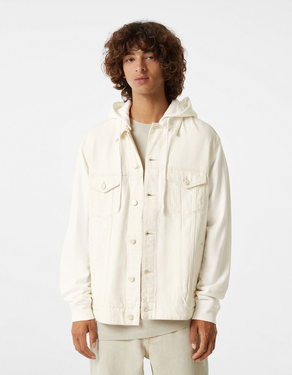 Džínová bunda s odnímatelnou kapucí