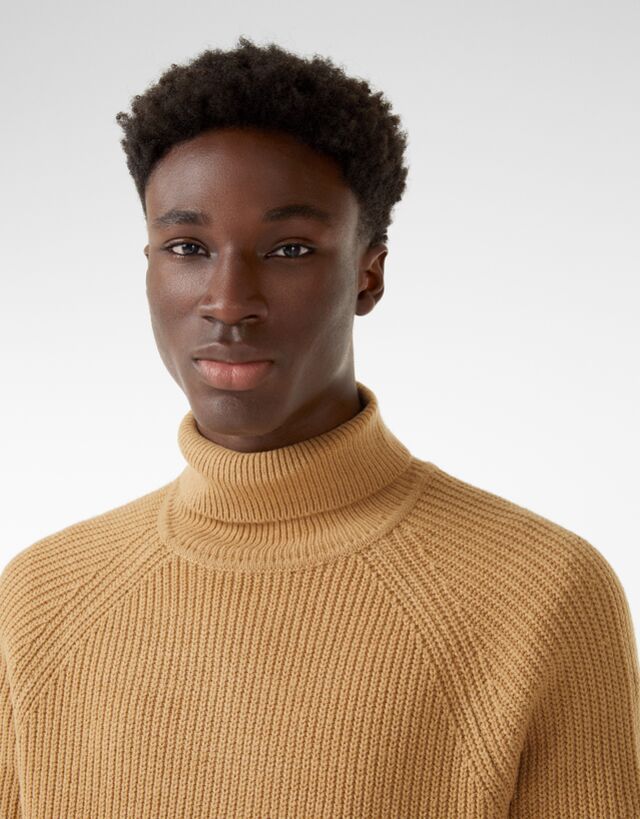 Bershka Grof gebreide trui lichtgrijs casual uitstraling Mode Sweaters Grof gebreide truien 