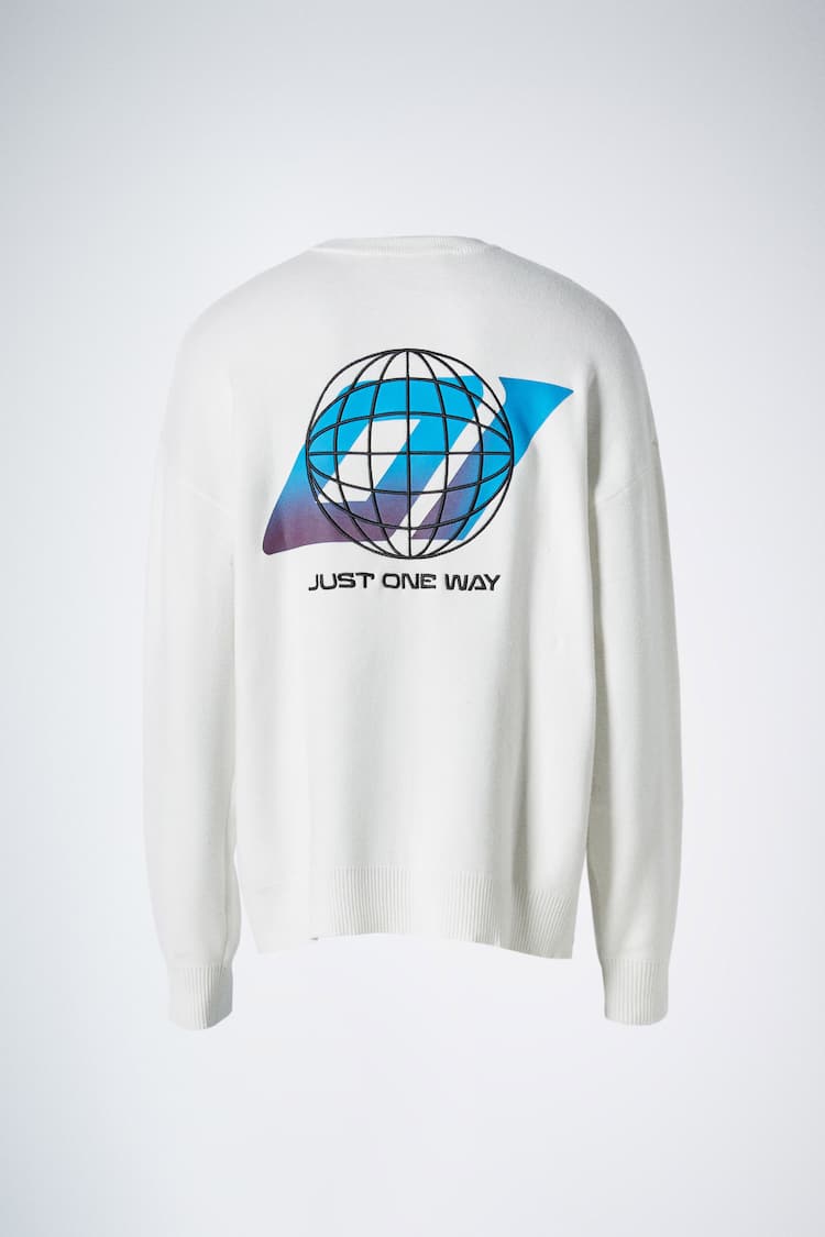 Printed sweater