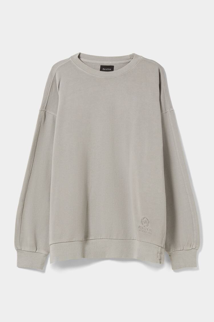 Sweater com decote redondo com efeito lavado