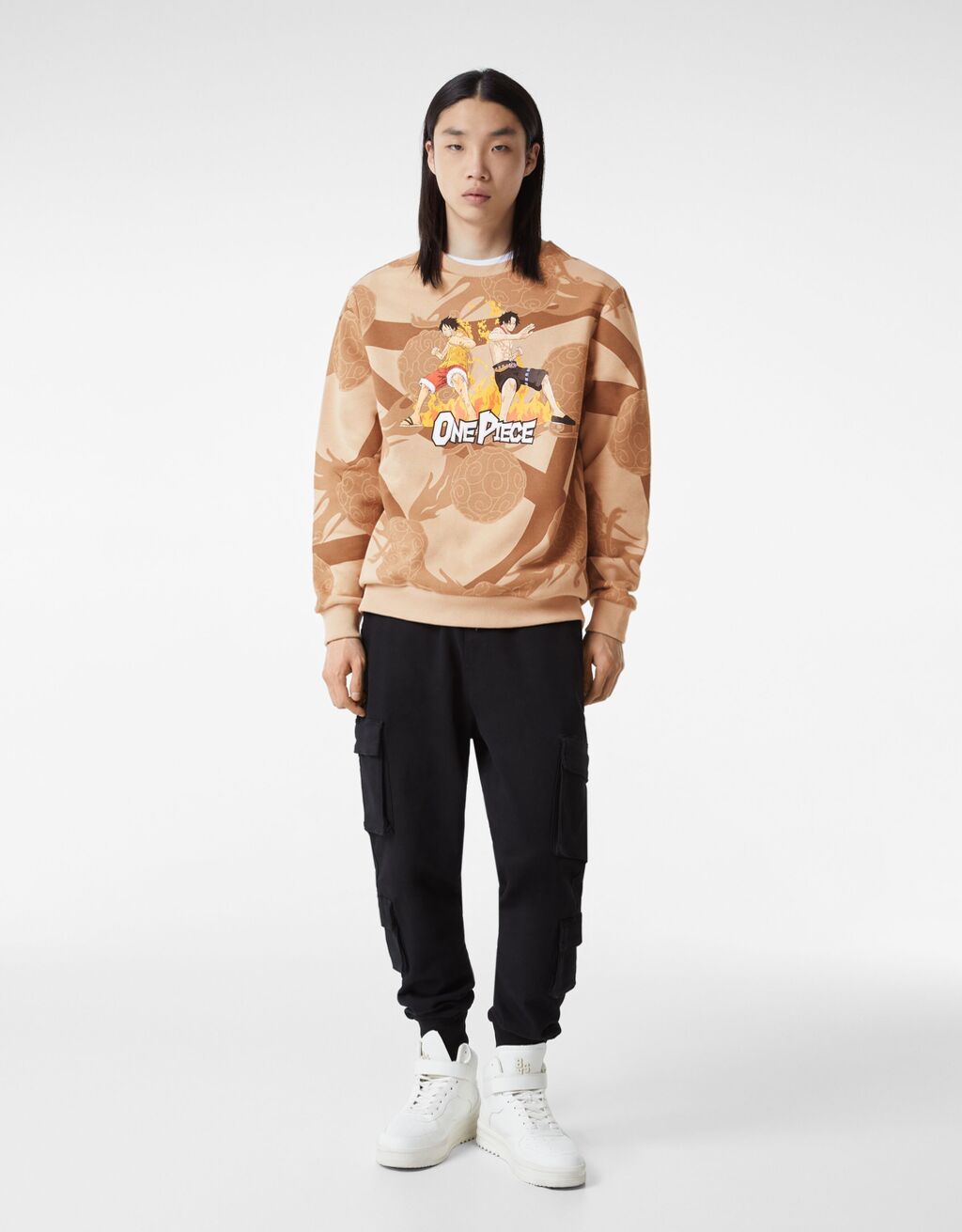 Sweatshirt decote redondo estampado One Piece