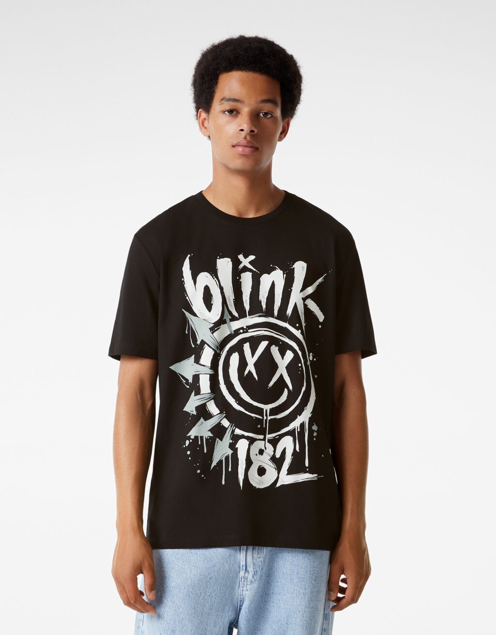 Тениска стандартна кройка с къс ръкав и принт Blink 182
